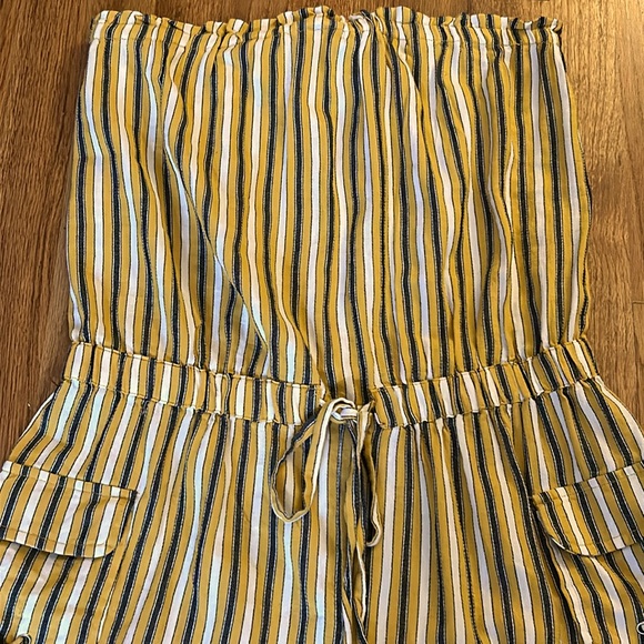 Yellow Striped Sleeveless Tube Top One Piece Outfit Size Large - Picture 5 of 8